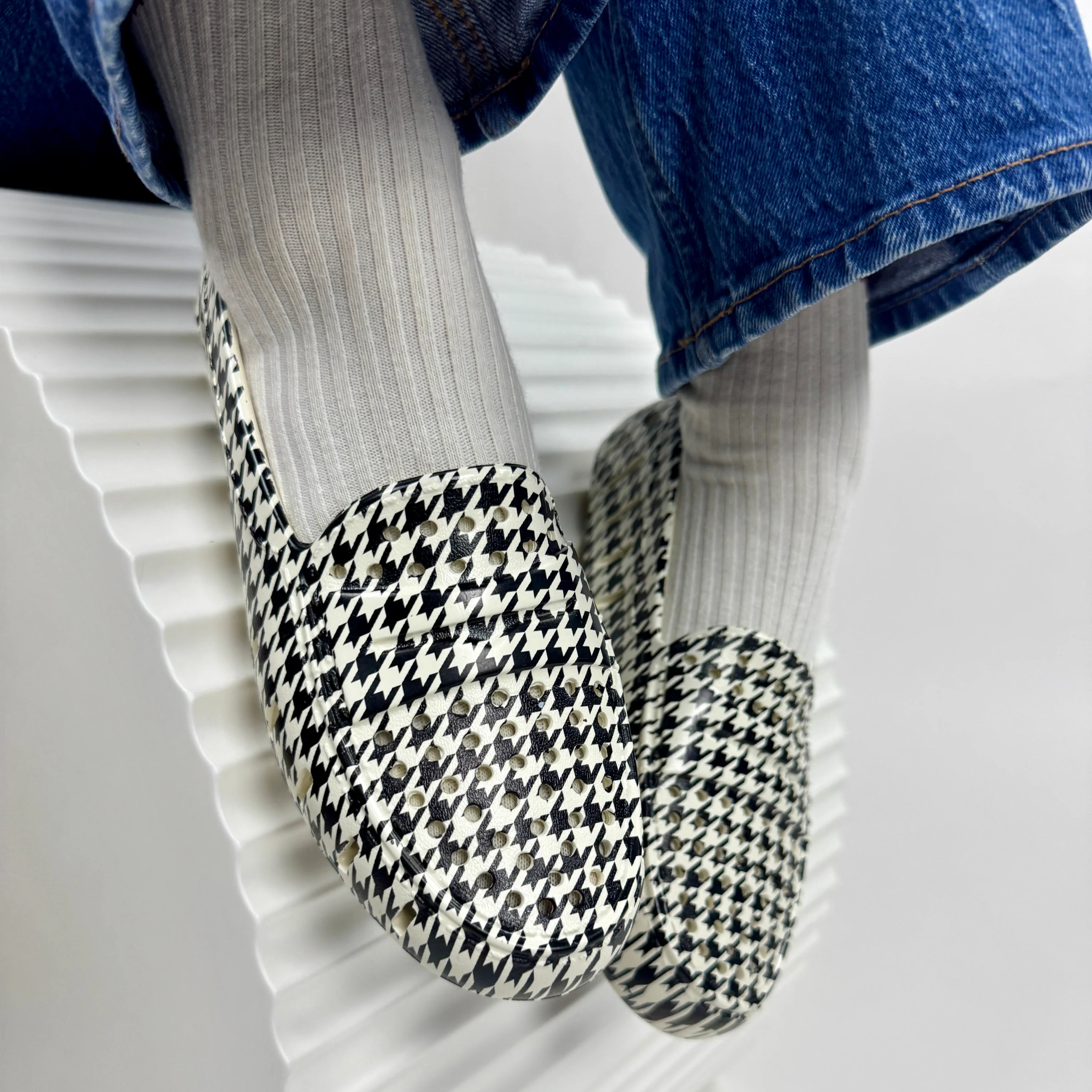 Women's Posh Black Cream Houndstooth Print Loafers - Image 3